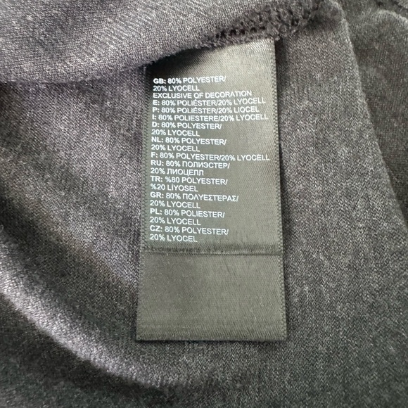 The North Face Women’s OBISPO crop short sleeve hoodie Size XS - Picture 9 of 9